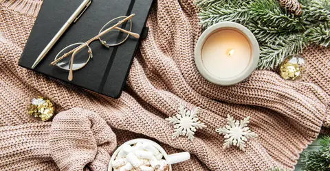 Best Holiday Journal Prompts to Keep You Grounded